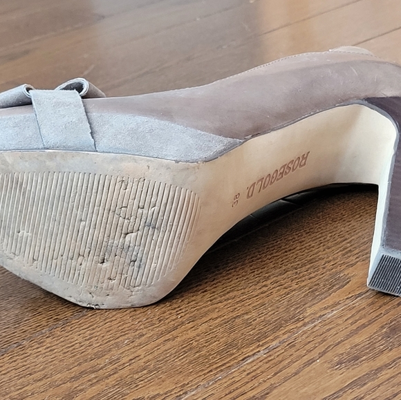 Rosegold Leather Heels - Picture 3 of 4